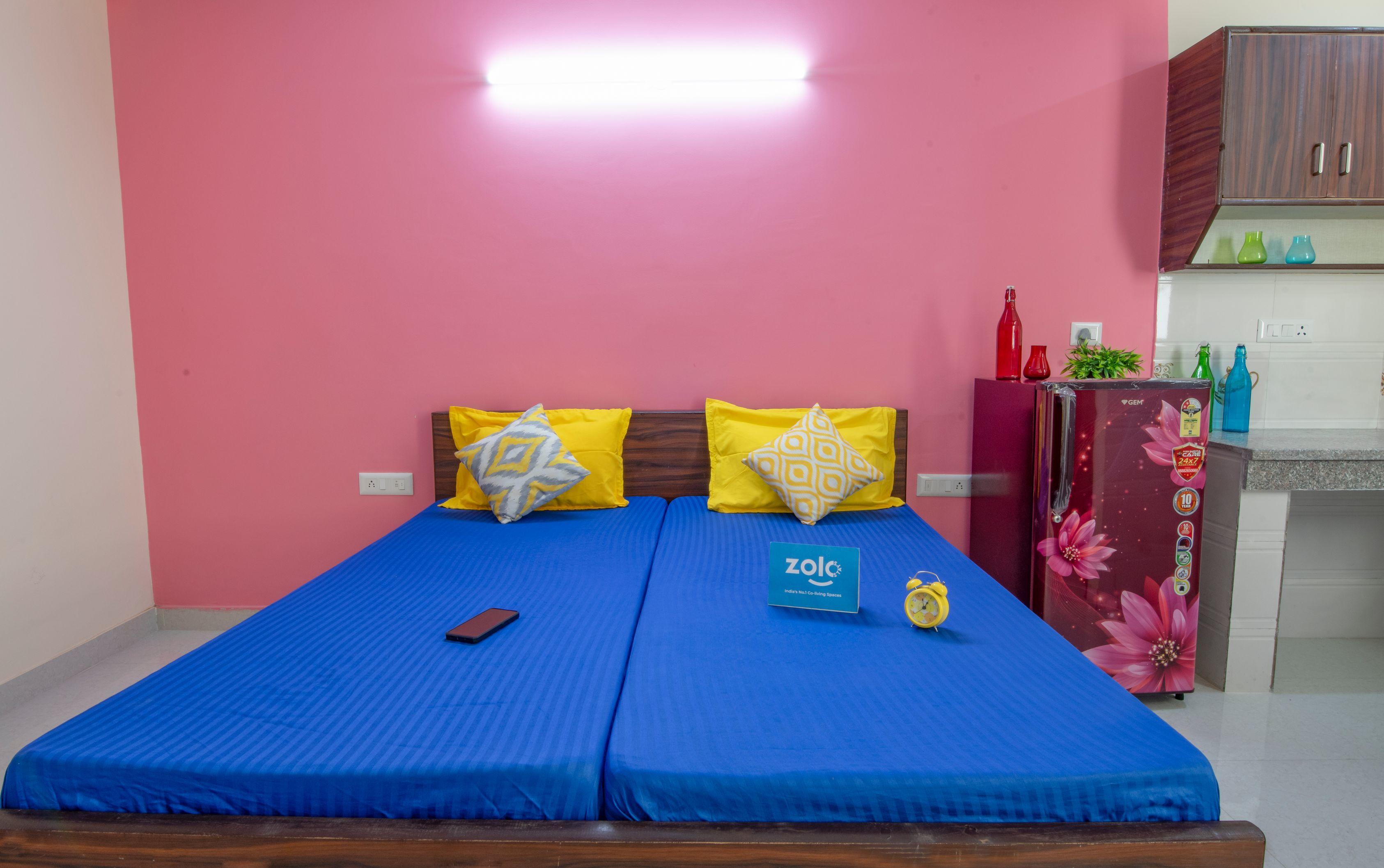 Paying Guest / Hostel / PG in DLF CITY PHASE 3 Gurgaon - 3rd floor 