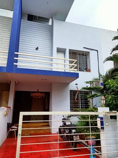 4 BHK House / Villa for sale in Omega 