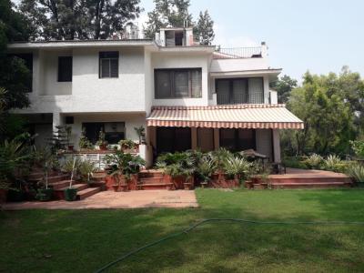 4 BHK Farm house for sale in Ansal Satbari/ DLF Chattarpur/ Radhey ...