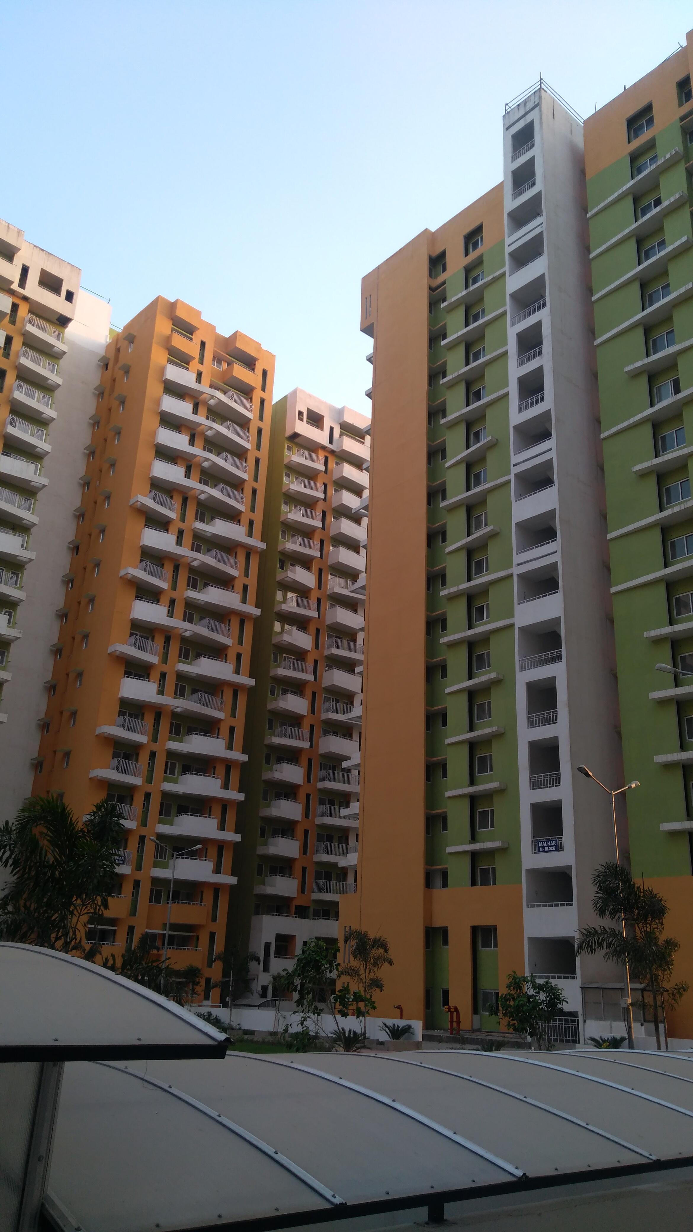 2 bhk apartment flat for sale in lda sargam apartment jankipuram lucknow 1200 sq ft 2nd floor out of 17