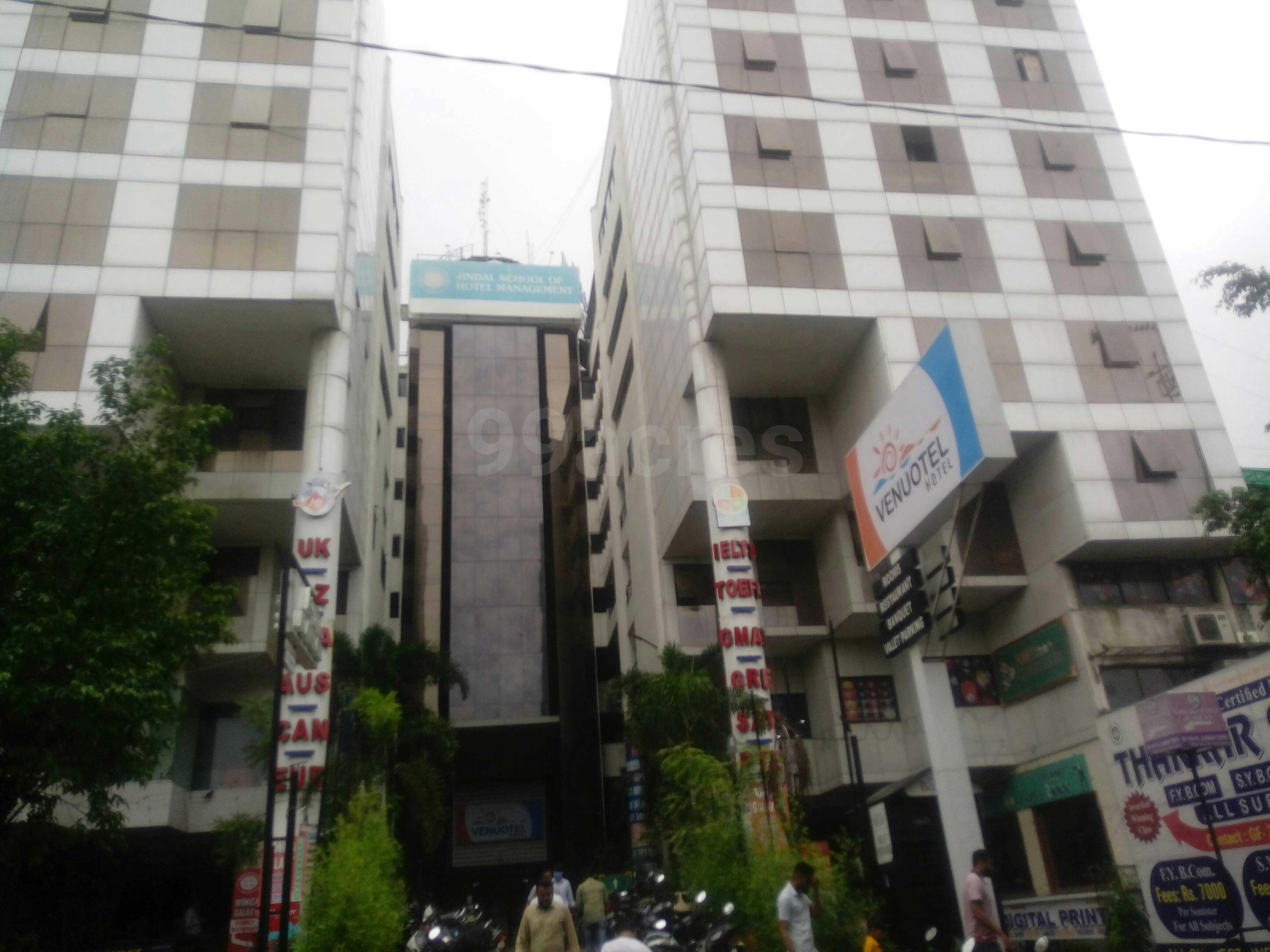 Showroom For Sale In Alankar Tower Sayajigunj Vadodara 4000 Sq Ft