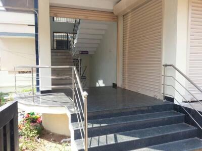 Bare shell Office Space in Statue Trivandrum - 1000 Sq. Ft.