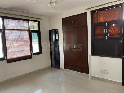 Independent House for rent in Arun Vihar, Sector 28 Noida