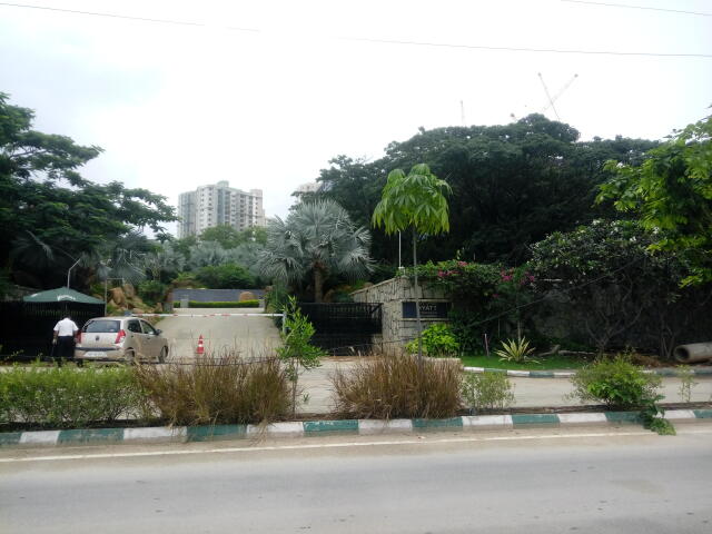 Road in Nanakramguda