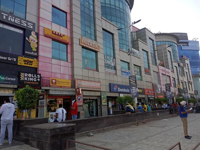 market area in DLF CITY PHASE 5