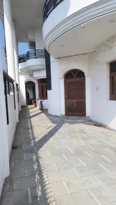 4 BHK House / Villa for sale in hoshiarpur road phagwara - 3375 Sq. Ft.