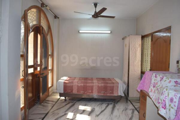 Bhk House Villa For Sale In B Block Paschim Vihar West Delhi