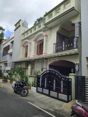 4 BHK House / Villa For Sale In Santrupthi Layout JP Nagar Bangalore ...