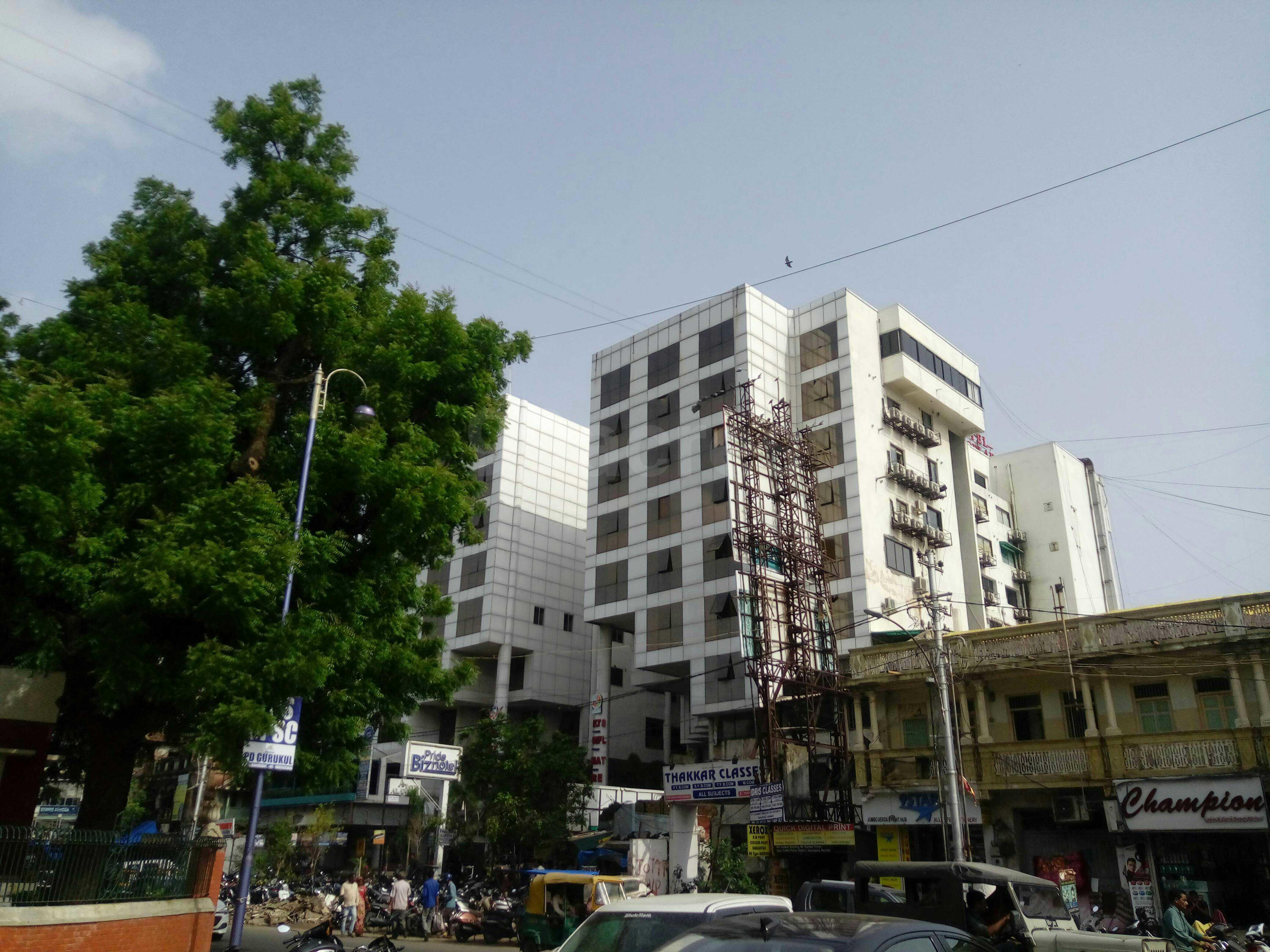 Shop For Sale In Sayajigunj Vadodara 585 Sq Ft